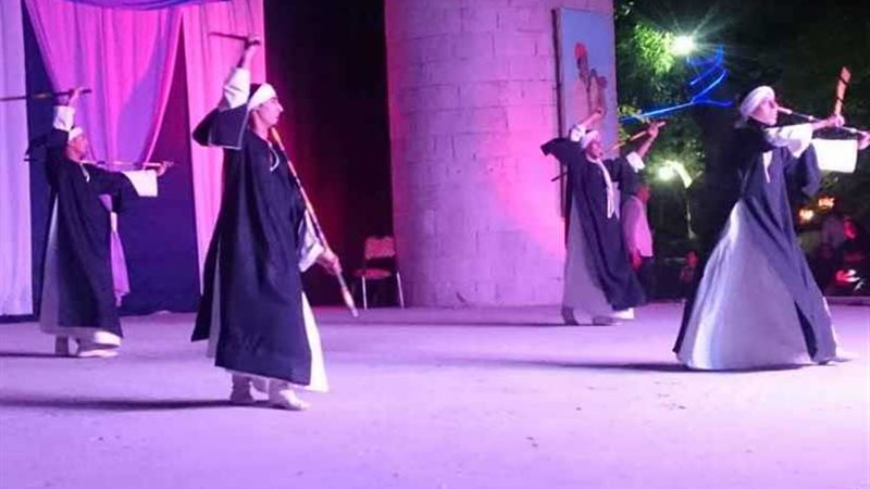 بالصور.. فرحة شو