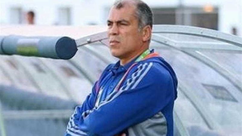 سداسي الأهلي يغيب