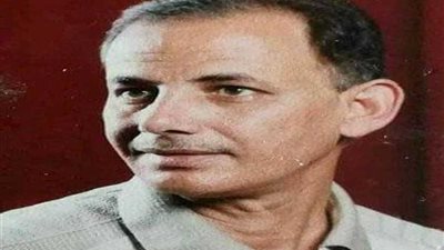 بالصور ..كبار الموسيقيين والشعراء بعزاء الشاعر عزت الجندى