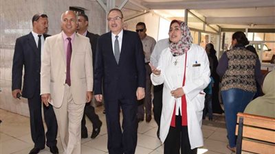 مكأفاة شهر للعاملين بمستشفى الرمد ببني سويف