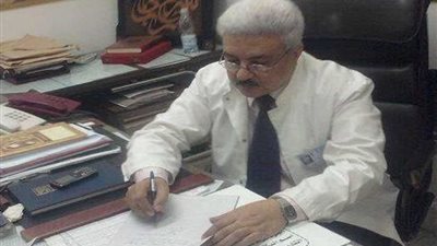 حكم مع وقف التنفيذ بصرف مستحقات مدير مستشفى المنشاوي بطنطا