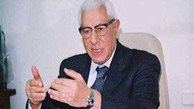 غدًا.. رئيس الأعلى للإعلام يشارك مناقشة قانون الصحافة والإعلام بالبرلمان