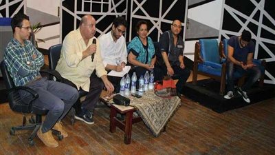 جدل مسرحي حول عرض مسرحية 