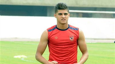 الشيخ يغيب عن تدريب الأهلي