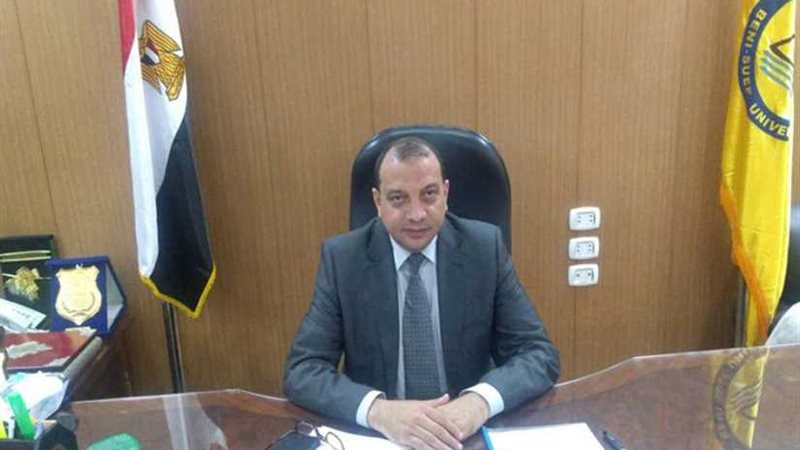 معرض خيري للطالبات