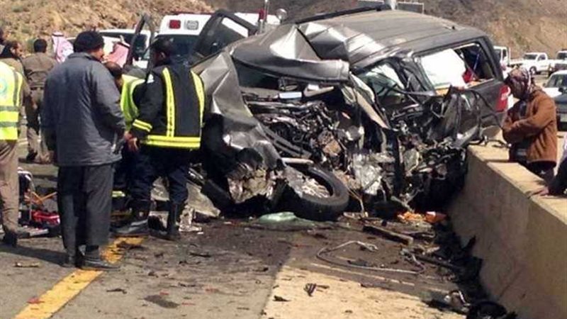 مصرع 3 أشخاص وإصابة