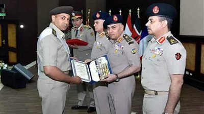 الفرق أول صدقى صبحى يشهد حفل تخرج 