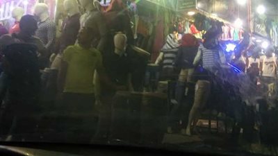 بالصور : ملابس العيد تنعش الأسواق بالمنيا