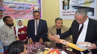 محافظ المنيا يكرم الفائزين من ذوي الإعاقة بالدورة الرمضانية