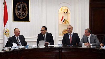 وزير الإسكان ومحافظ القاهرة يتابعان مشروع 
