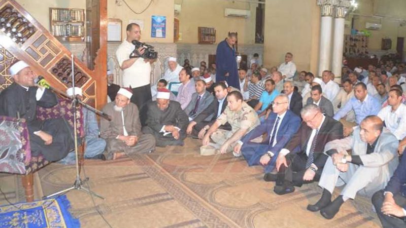 محافظ المنيا يشهد