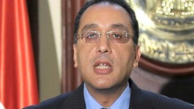 رئيس الوزراء يصل مقر الحكومة بعد أداء القسم الدستوري