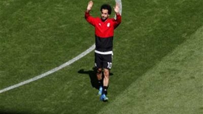 المشجعون يحتفلون بعيد ميلاد صلاح بأغنية أمام أوروجواى فى الدقيقة 26