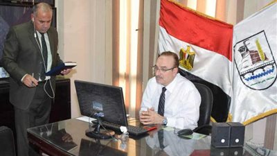 محافظ بني سويف يتابع محطات الوقود بعد زيادة أسعار المنتجات البترولية