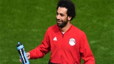 صلاح يهنئ هيندرسون بعيد ميلاده