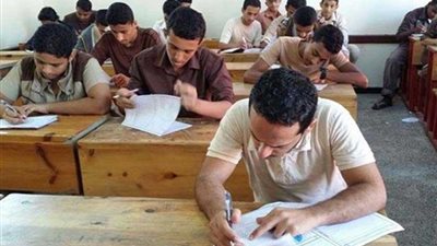 ضبط طالب مزق ورقة الإجابة بالغربية