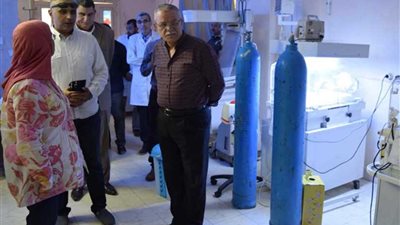 محافظ المنيا يتفقد الخدمات المقدمة للمواطنين في 3 مراكز