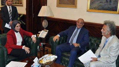 الدراسات العليا والتعدي على الأطباء في لقاء وزيرة الصحة مع الأطباء