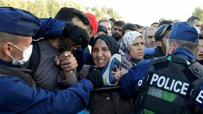 برلمان المجر يوافق على مشروعات قوانين تجرم تقديم مساعدات للمهاجرين غير الشرعيين