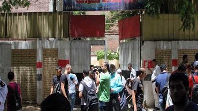 1500 طالب بالثانوية العامة بأسيوط يؤدون امتحان الرياضيات البحتة