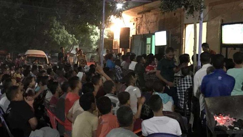 صور.. الآف الأسايطة