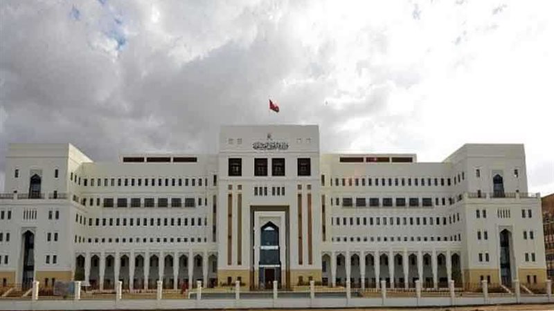 سلطنة عمان تتجه لتوطين