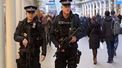 الشرطة البريطانية تعتقل شخصًا ادعى حيازته قنبلة في محطة للقطارات بلندن