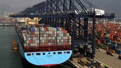 وصول وسفر 1147 راكبا وتداول 146 شاحنة بضائع بموانئ البحر الأحمر