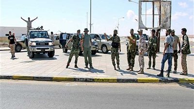 مؤسسة النفط الليبية تؤكد سيطرة الجيش على ميناءي النفط الرئيسيين