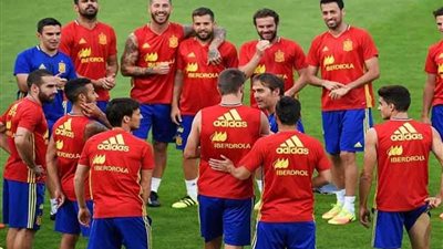منتخب إسبانيا يواصل استعداداته لمباراة المغرب في كأس العالم