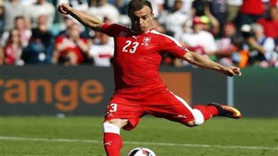شاكيري يفوز بجائزة أفضل لاعب في مباراة سويسرا وصربيا