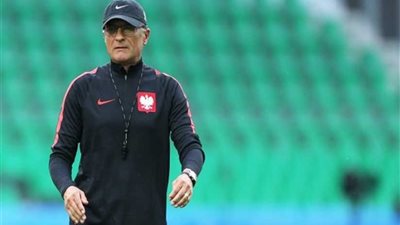 مدرب بولندا: الغضب من هزيمة السنغال سيدفعنا للفوز على كولومبيا غدا