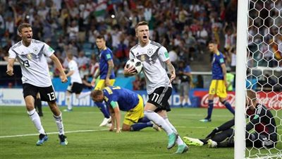 ألمانيا تفوز على السويد (2-1)
