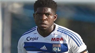 أومتيتي مدافع فرنسا يتعرض لإصابة قبل مباراة الدنمارك