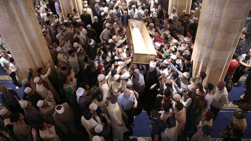 بالصور.. تشييع جنازة