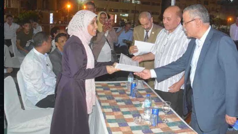 محافظ المنيا يكرم