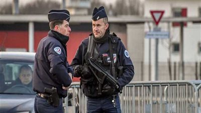اعتقال ١٠ من اليمين المتطرف خططوا لهجوم على المسلمين بفرنسا