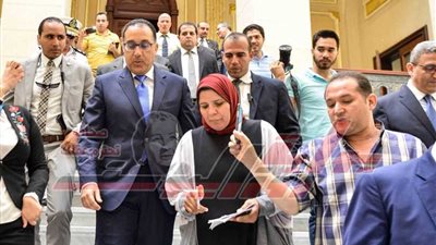 مدبولي يكشف موعد عرض بيان الحكومة على 