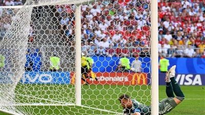 أوروجواي يضرب روسيا بهدفين نظيفين ويقترب من صدارة المجموعة الأولى