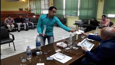 مياه أسيوط تجري مقابلات للمتقدمين لـ