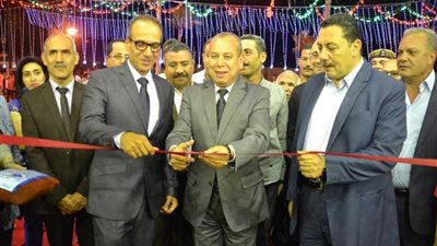 بالصور.. الحاج على ومحافظ دمياط يفتتحان معرض رأس البر للكتاب