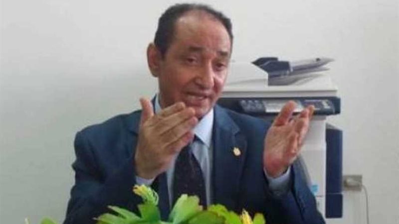 رئيس جامعة العريش