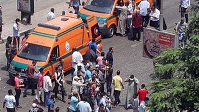 تسمم 7 أفراد من أسرة