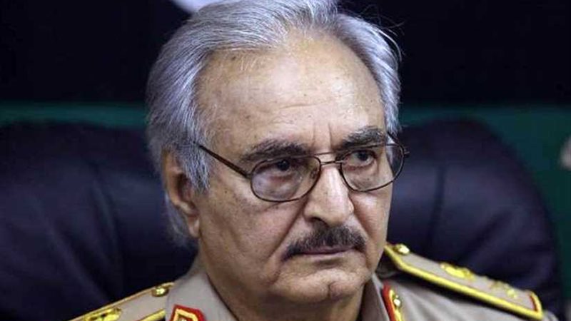 حفتر يسلم المنشآت