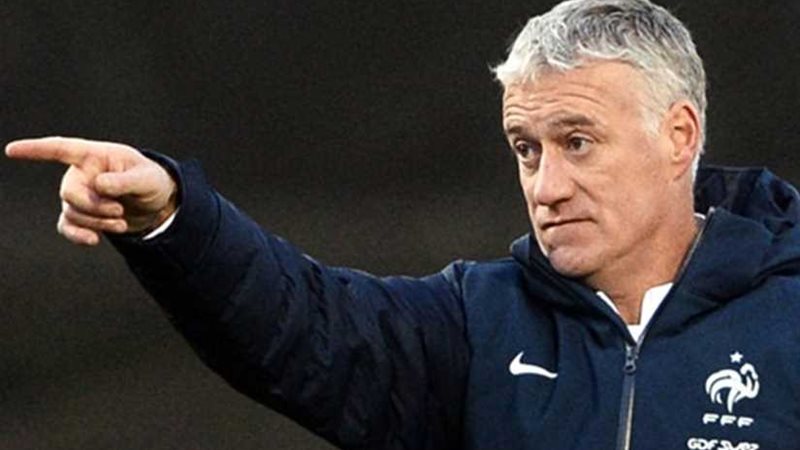 ديشامب يعادل رقم