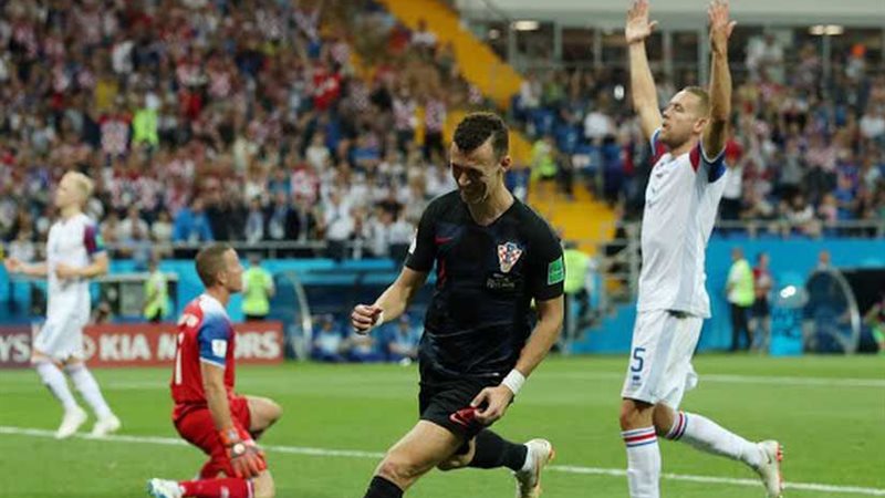 كرواتيا تتأهل لثمن