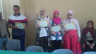 تكريم أوائل 