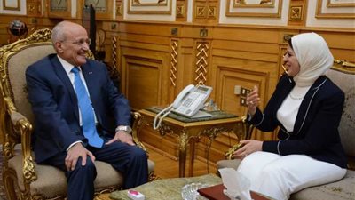 العصار يستقبل وزيرة الصحة لمناقشة الموضوعات المشتركة