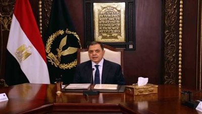 وزير الداخلية يكرم عددا من رجال الشرطة في ارتكاز أمني بالقاهرة الجديدة