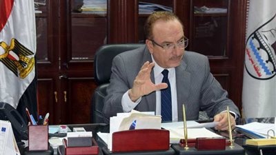 محافظ بني سويف يهنئ الرئيس السيسي بالذكرى الخامسة لثورة 30 يونيو المجيدة